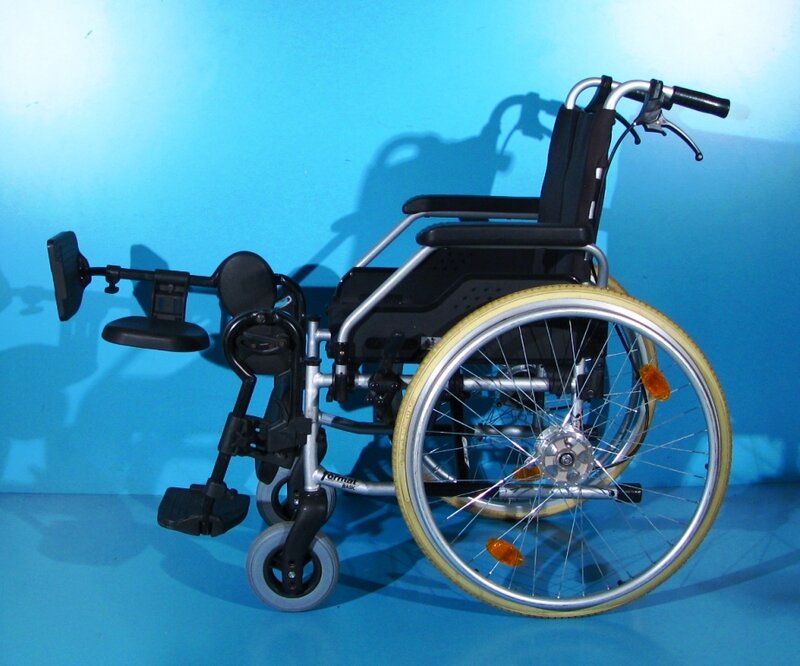 Scaun cu rotile Meyra, latime sezut 46 cm