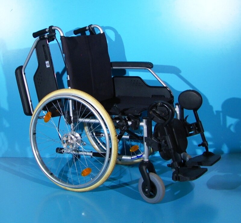 Scaun cu rotile Meyra, latime sezut 46 cm